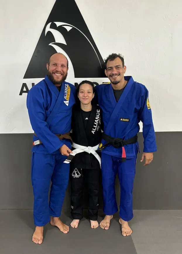 Aluna em treino orientada pelos professores